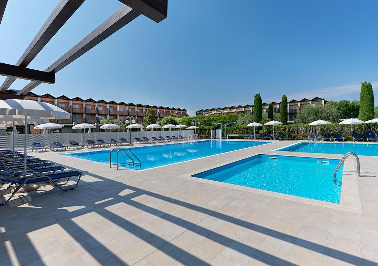 Iseo Lago Hotel ภายนอก รูปภาพ